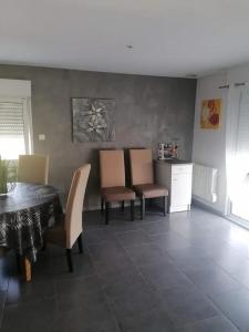 Appartement confortable à Arnage - 80 m² - Terrasse et jardin