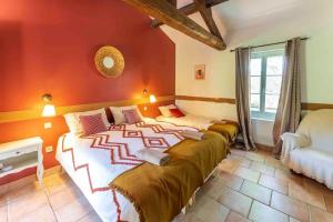 Villas Villa spacieuse a Ponteves avec piscine privee. : photos des chambres
