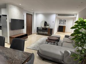 استوديو فندقي بكمبوند دلتا ستارز بجوار سيتي ستارز