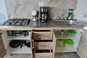 Apto 301 - Remodelado, iluminado y buena vista - Casa Orquídeas