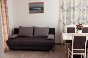 Family-friendly apartments with swimming pool Biograd na Moru, Biograd - 23912