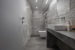 PREMIUM JACUZZI SUITE at the City center, by Aqua Platinum