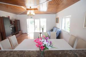 Family friendly house with a swimming pool Selca, Brac - 23995