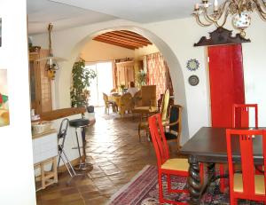 Villas Villa exceptionnelle a Rousset avec piscine privee : photos des chambres