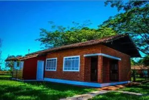 Casa Tijolinho Rancho Ouro Verde - Faxinal