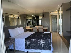 M&V Flats - Prédio Vision - 1,5 km Mané Garrincha - 500m Esplanada dos Ministérios - Vaga de garagem - Ar condicionado - Cama queen size - Piscina - Academia