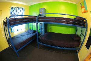 Bed in 6-Bed Mixed Dormitory Room room in Banana Bungalow Hollywood Hotel & Hostel
