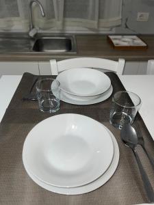 Tirana NN Central Apartment with Balcony 1