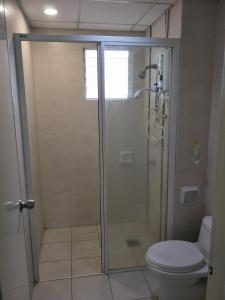 Subang Avenue B Apt 1-7paxlNetflixlLRTlYSW Homes
