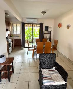 Pineapple Condo at Villa Riviera