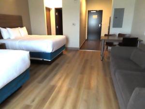 Queen Suite with Two Queen Beds and Sofa Bed - Non-Smoking room in MainStay Suites Denver International Airport