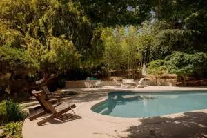 Villa Mountain Getaway with a Pool Hot Tub 5 Beds - 西诺