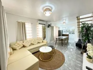 Up To 13 PAX near Clark Speedway & Aqua Planet - Anunas