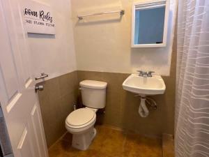 Shoreline Condo 4 Desert Oasis Free Wifi, Cool AC