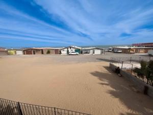 Shoreline Condo 4 Desert Oasis Free Wifi, Cool AC