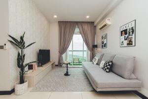 Paragon Residence Straits View near CIQ Danga Bay by Our Stay