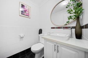 Equitice Spring Moonlight Villa - Shared Property