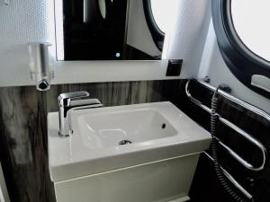 Floating freedom by the Dodekalitten