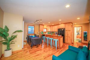 Cute Artsy Sleep16 large parking, near parks, OSU