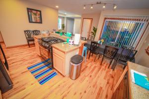 Cute Artsy Sleep16 large parking, near parks, OSU