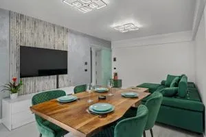 The Green Oasis - Apărătorii Patriei