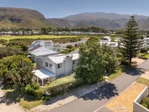 Tuis en Tevrede - 1 Bedroom Flat - Voëlklip