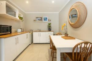 Tuis en Tevrede - 1 Bedroom Flat