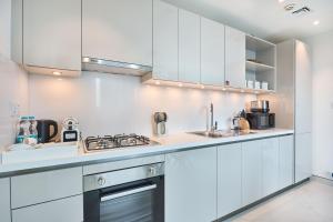 STAY BY LATINEM Luxury 1BR Holiday Home CVG 409 near Burj Khalifa
