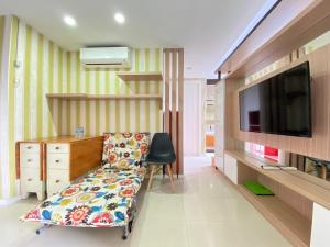 Luxurious & Spacious 2BR Apartment at Parahyangan Residence Bandung By Travelio