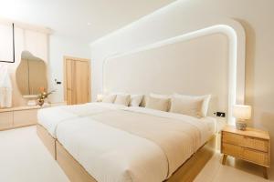 Villa Isla on the beach, by saya