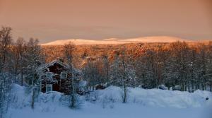 Lullens Stugby - Lägenhetshuset 6-9