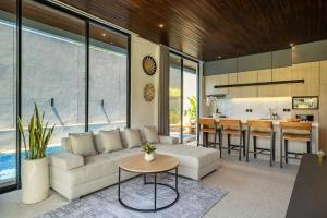 Private Villa Ayra 9D, 10min Melasti Beach