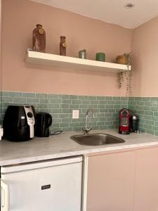 Cozy and private apartment close to the city