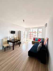 17 pools in Fort Noks Grand