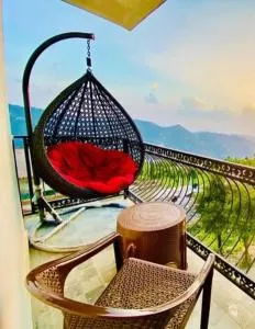 Stayenest Mashobra with balcony view - Kīar