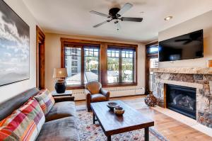 One-Bedroom Apartment room in Water House on Main Street