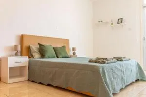 Stunning apartment with sea view - Livadhia