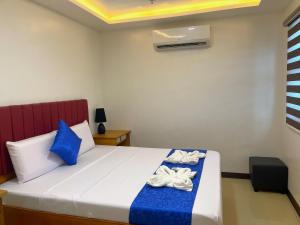 FountainBlue Hotel and Banquet Hall