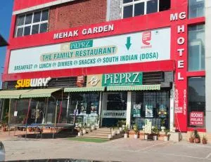 Mehak Garden MG Hotel - Darbi