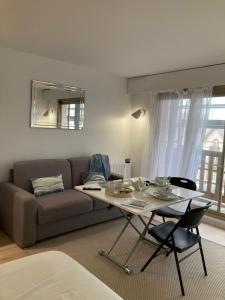 Appartements Grand studio hyper centre avec balcon TOUT REFAIT MARS 2025 : photos des chambres