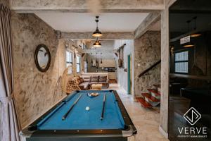 R Private Club House 4B4B 16 pax by Verve