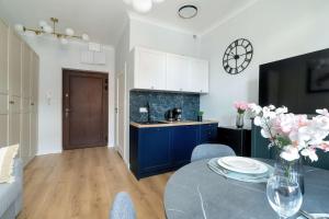 Stylish Studio in the Old Town of Poznań by Noclegi Renters