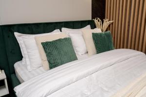 Ultracentral High-end Apartment with Balcony