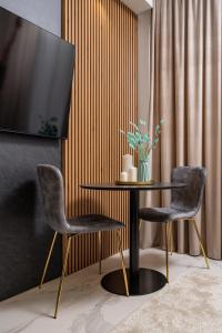 Ultracentral High-end Apartment with Balcony