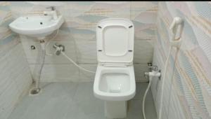 Krishna Palace near Prem mandir