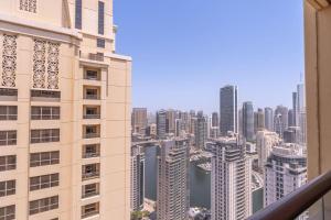 2BR in JBR - Breathtaking Views of Marina & Beach