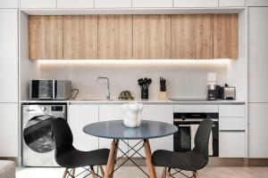 Ultra Modern 1 Bed at The Rubik