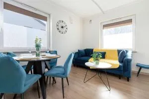 Beautiful Apartment with Garden by Noclegi Renters - 格但斯克普鲁什奇
