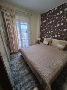 Effis Home Kastoria - Comfort and Serene Environment - Pteriá