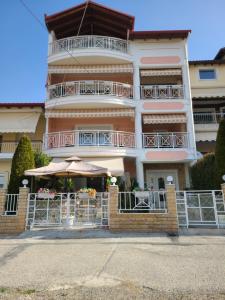 Effis Home Kastoria - Comfort and Serene Environment